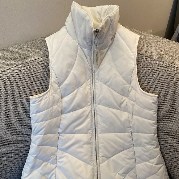 Kenneth Cole Reaction Quilted Down Vest - Picture 1 of 6